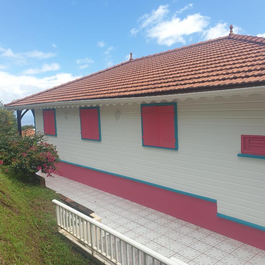 Fond-Saint-Denis Le Hameau Du Morne Des Cadetsヴィラ エクステリア 写真